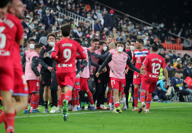 关于菲尼克斯太阳训练开放日，冲刺阶段战术微调引欢呼，国王杯在即，球队文化再被提及的信息-九游娱乐体育